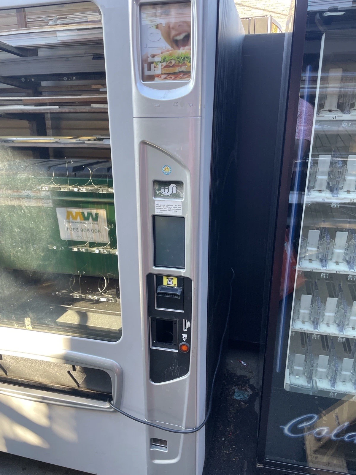 USI 3561 Refrigerated Elevator Combo Vending Machine Touch Screen Credit Card - Image 3