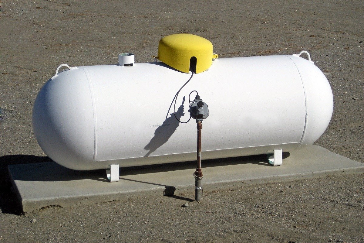 Buy 320 gallon propane gas tank for sale