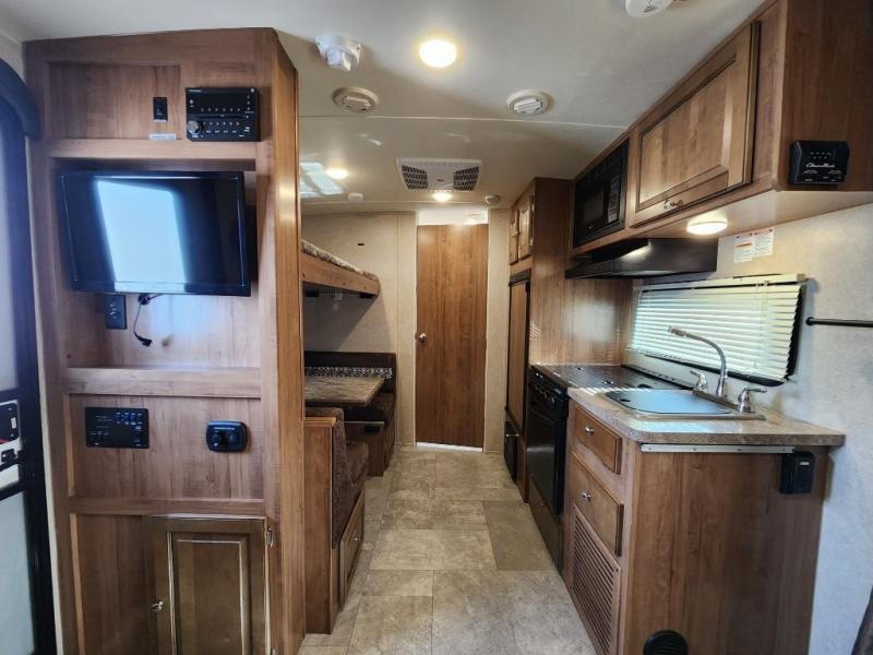 Used 2018 Forest River RV Rockwood Mini Lite 1902 - Image 2
