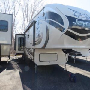 Used 2015 Jayco Pinnacle 36RSQS