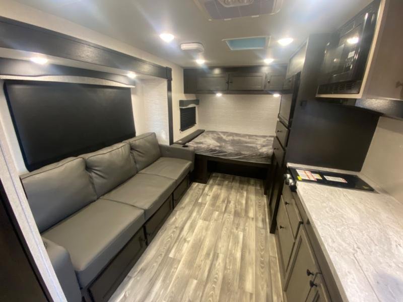 Used 2022 Starcraft Super Lite Maxx 16FBS - Image 4