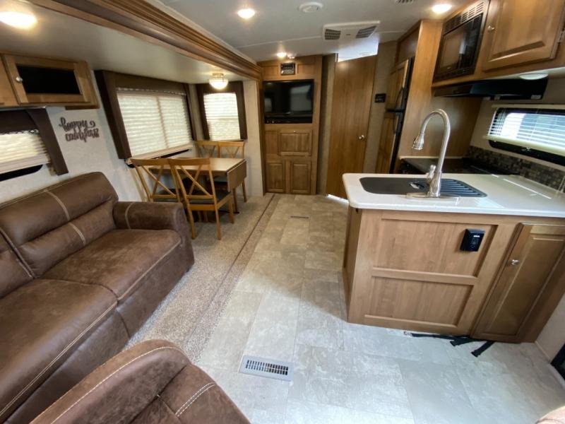 Used 2019 Forest River RV Rockwood Ultra Lite 2604WS - Image 3