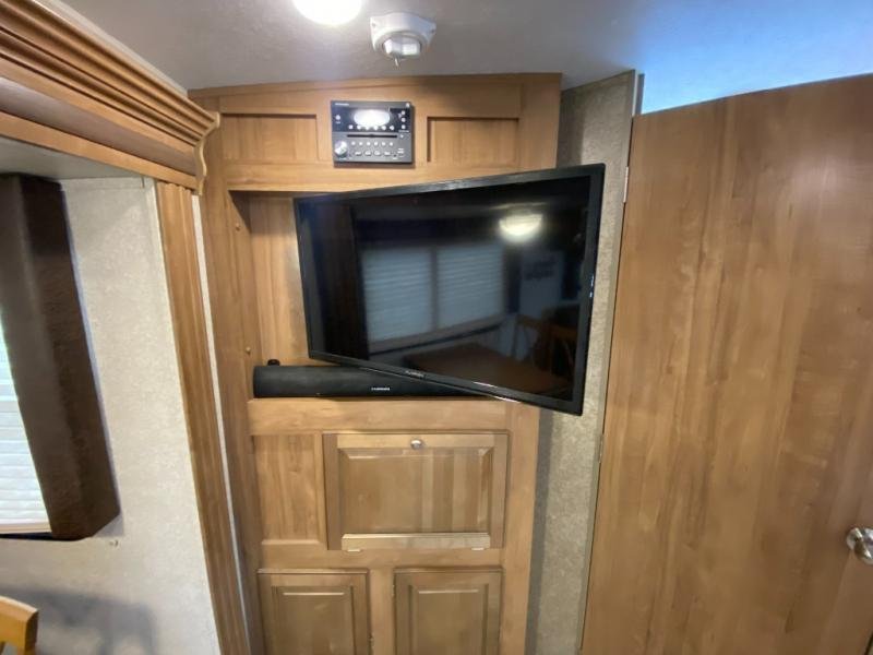 Used 2019 Forest River RV Rockwood Ultra Lite 2604WS - Image 13