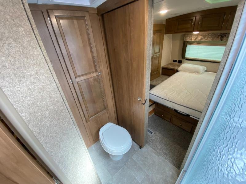Used 2019 Forest River RV Rockwood Ultra Lite 2604WS - Image 17