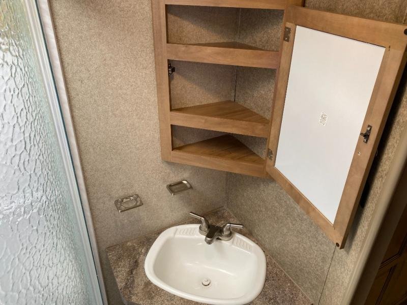 Used 2019 Forest River RV Rockwood Ultra Lite 2604WS - Image 19