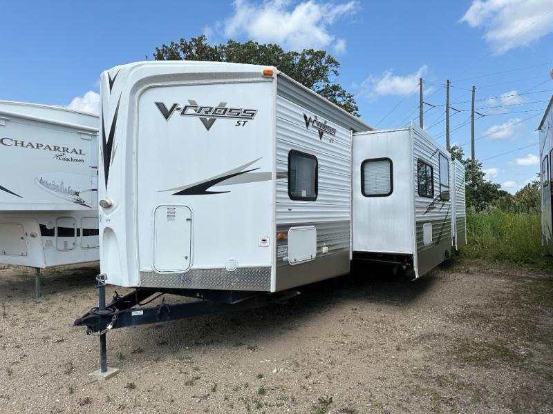 Used 2010 Forest River RV V-Cross 32VBHS - Image 6