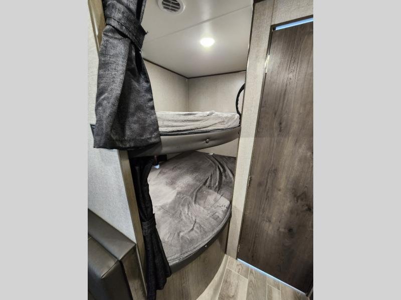 Used 2021 Jayco Jay Flight SLX 8 264BH - Image 10