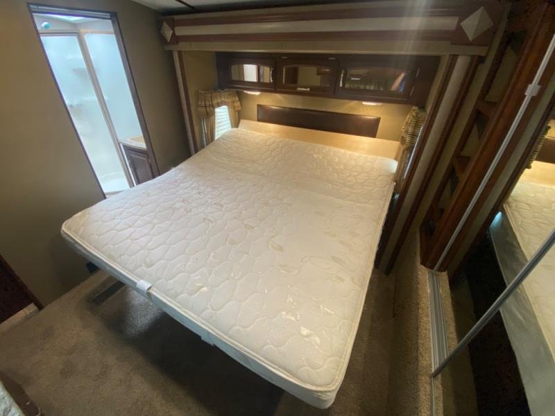 Used 2015 Keystone RV Outback 326RL - Image 12
