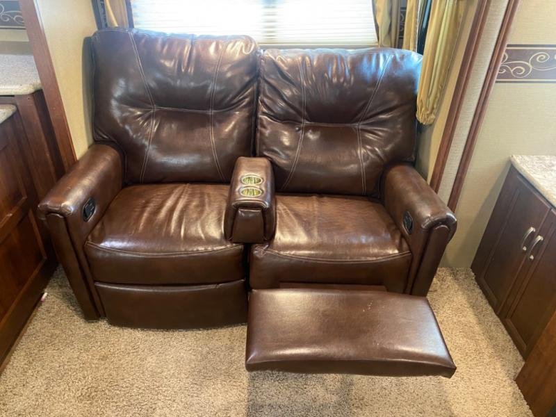 Used 2015 Keystone RV Outback 326RL - Image 11