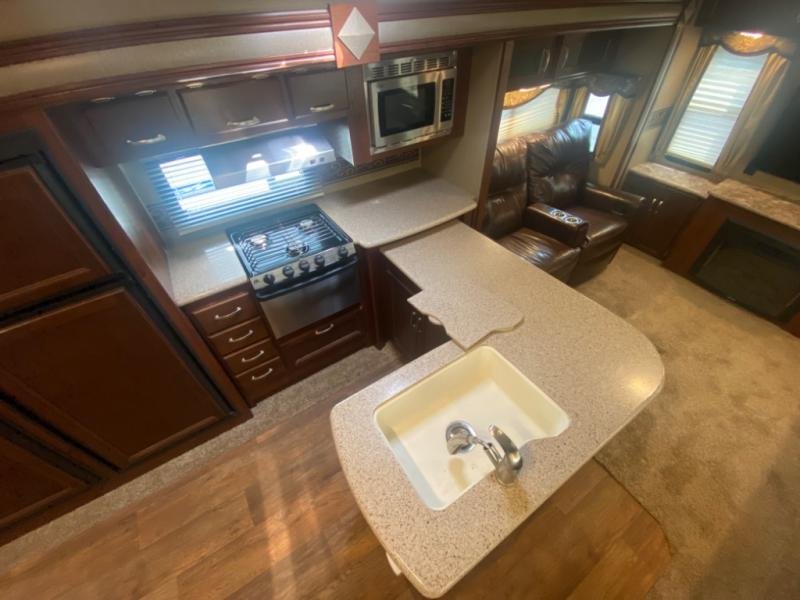 Used 2015 Keystone RV Outback 326RL - Image 10