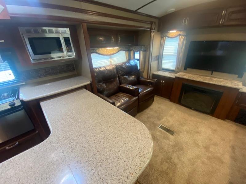 Used 2015 Keystone RV Outback 326RL - Image 7