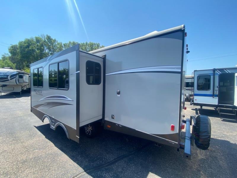 Used 2019 Keystone RV Premier Ultra Lite 26RBPR - Image 23
