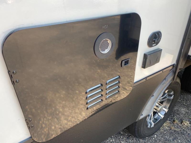 Used 2019 Keystone RV Premier Ultra Lite 26RBPR - Image 21