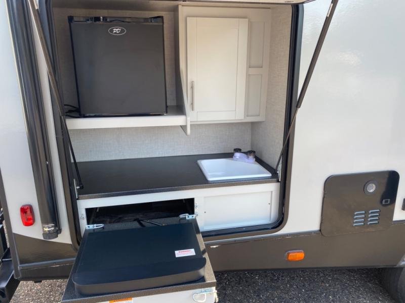 Used 2019 Keystone RV Premier Ultra Lite 26RBPR - Image 22