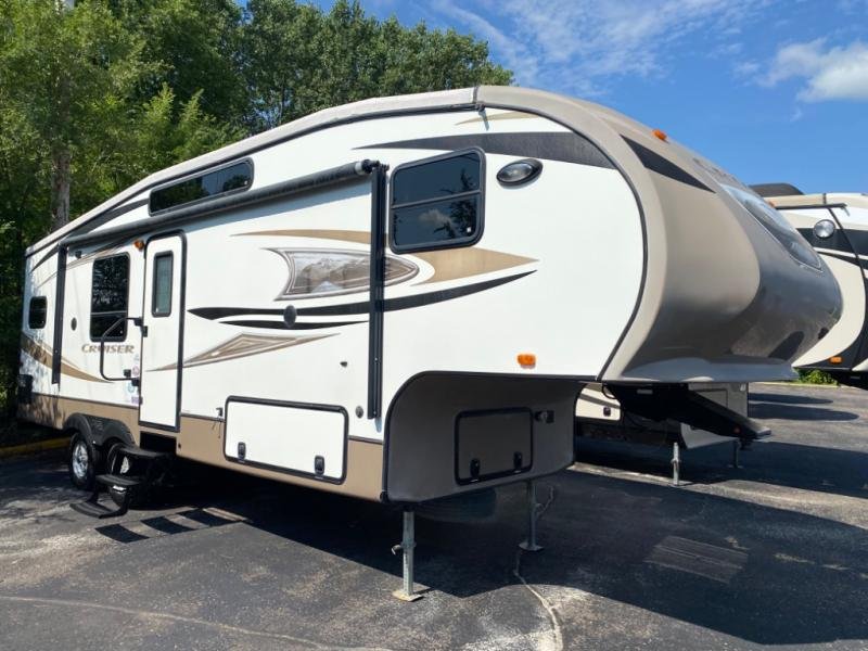 Used 2013 CrossRoads RV Cruiser CF27RKX