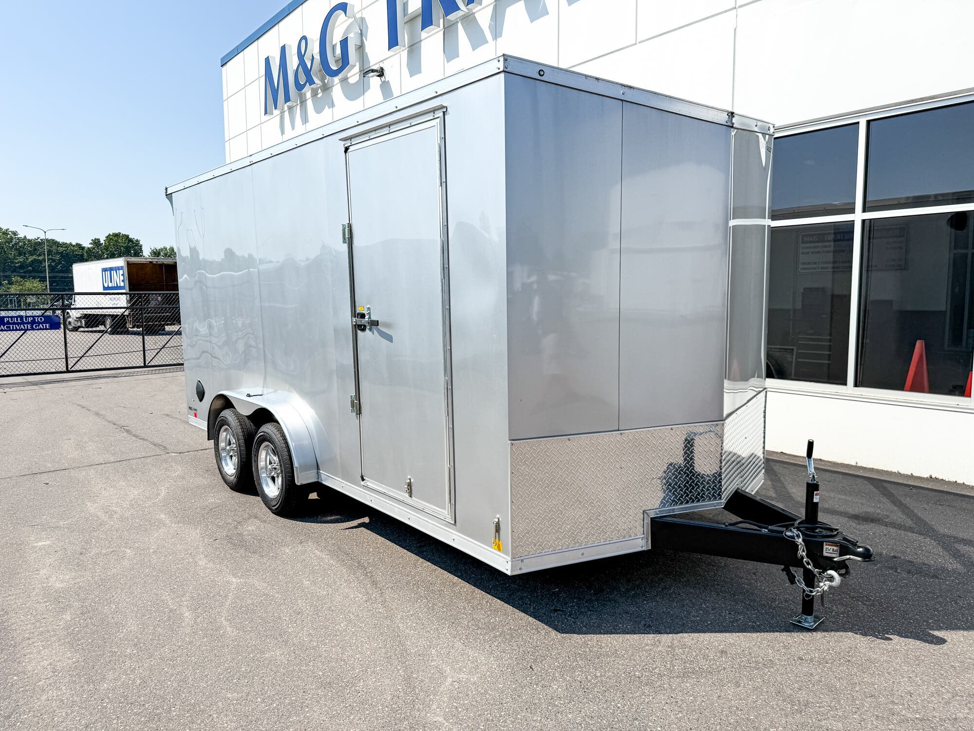 2025 RC TRAILERS RDLX 7.5X16 ENCLOSED CARGO TRAILER -W/ESCAPE DOOR - 7'' INTERIOR - SILVER