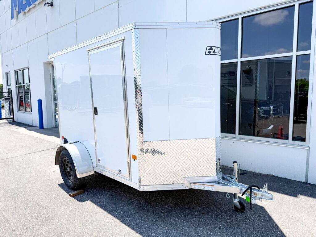 2026 EZ-HAULER 5X8 ALUMINUM ENCLOSED CARGO TRAILER - 6'1" INTERIOR - WHITE