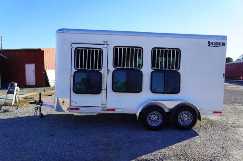 New 2026 Shadow 3HBPDLX 3 Horse Trailer with 2' Short Wall - Image 3