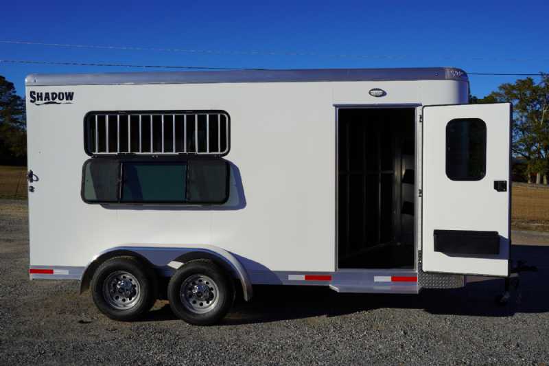 New 2026 Shadow 3HBPDLX 3 Horse Trailer with 2' Short Wall - Image 6