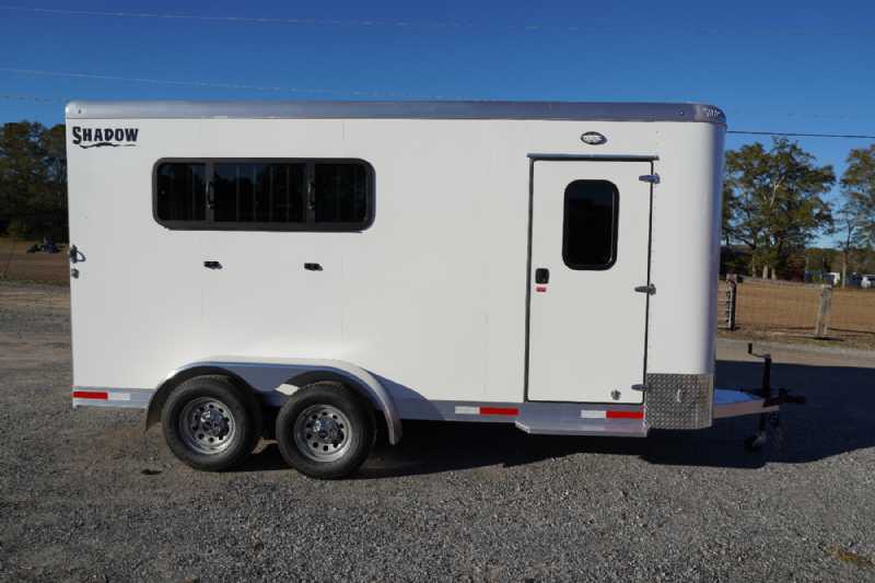 New 2026 Shadow 3HBPDLX 3 Horse Trailer with 2' Short Wall - Image 8