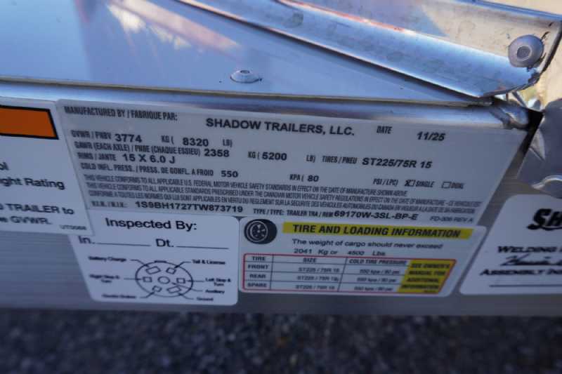 New 2026 Shadow 3HBPDLX 3 Horse Trailer with 2' Short Wall - Image 9
