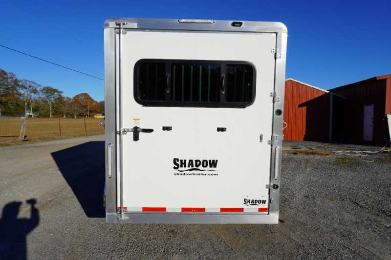 New 2026 Shadow 3HBPDLX 3 Horse Trailer with 2' Short Wall - Image 11