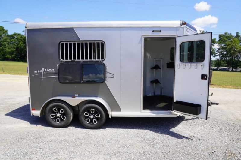 Used 2025 Homesteader 213SB Stallion 2 Horse Trailer with 1' Short Wall - Image 11