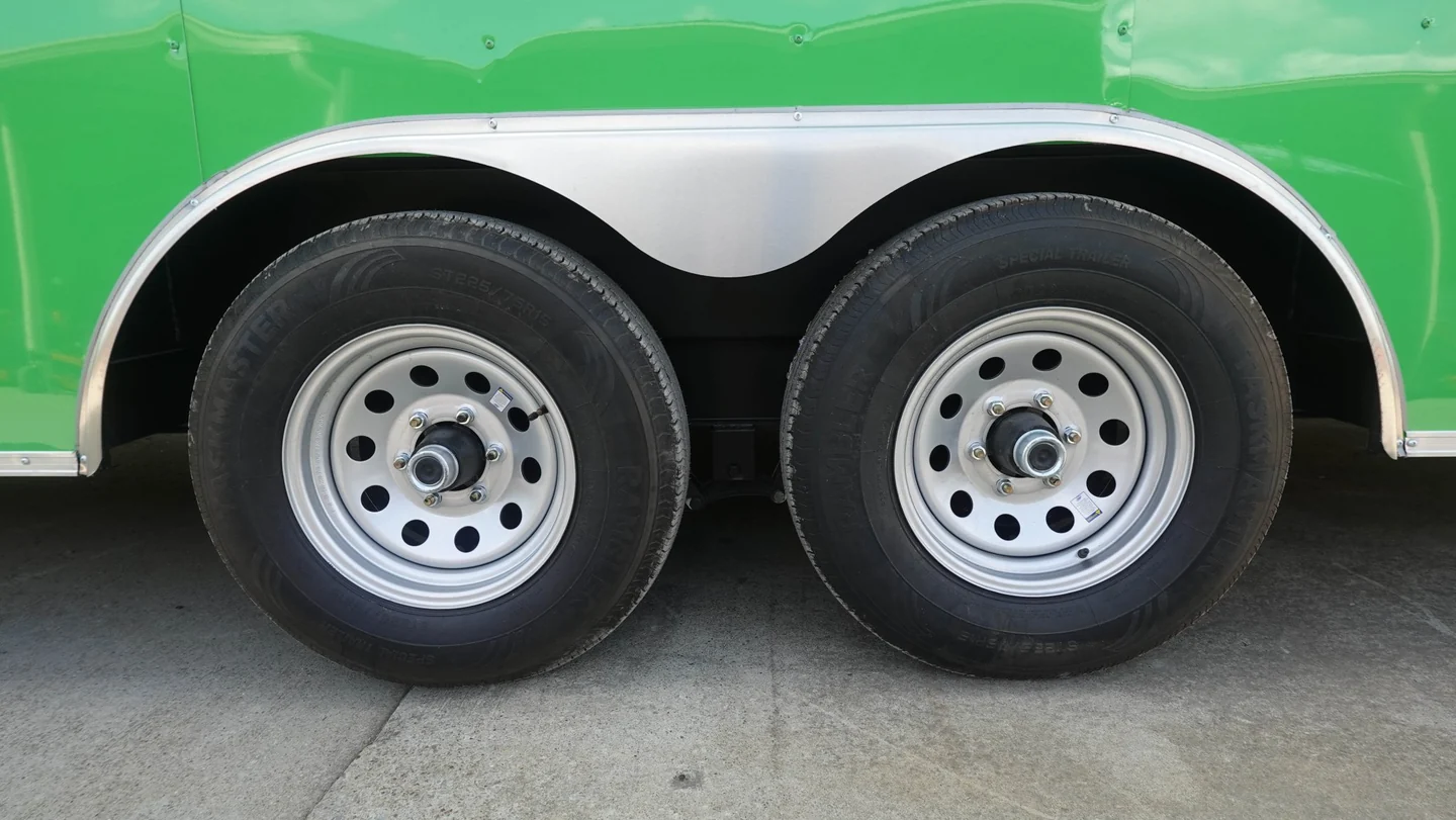 8.5x24 V Nose Neon Green Enclosed Trailer (2) 5200 LB Axles With Brakes 7 Ft Interior Height - Image 5
